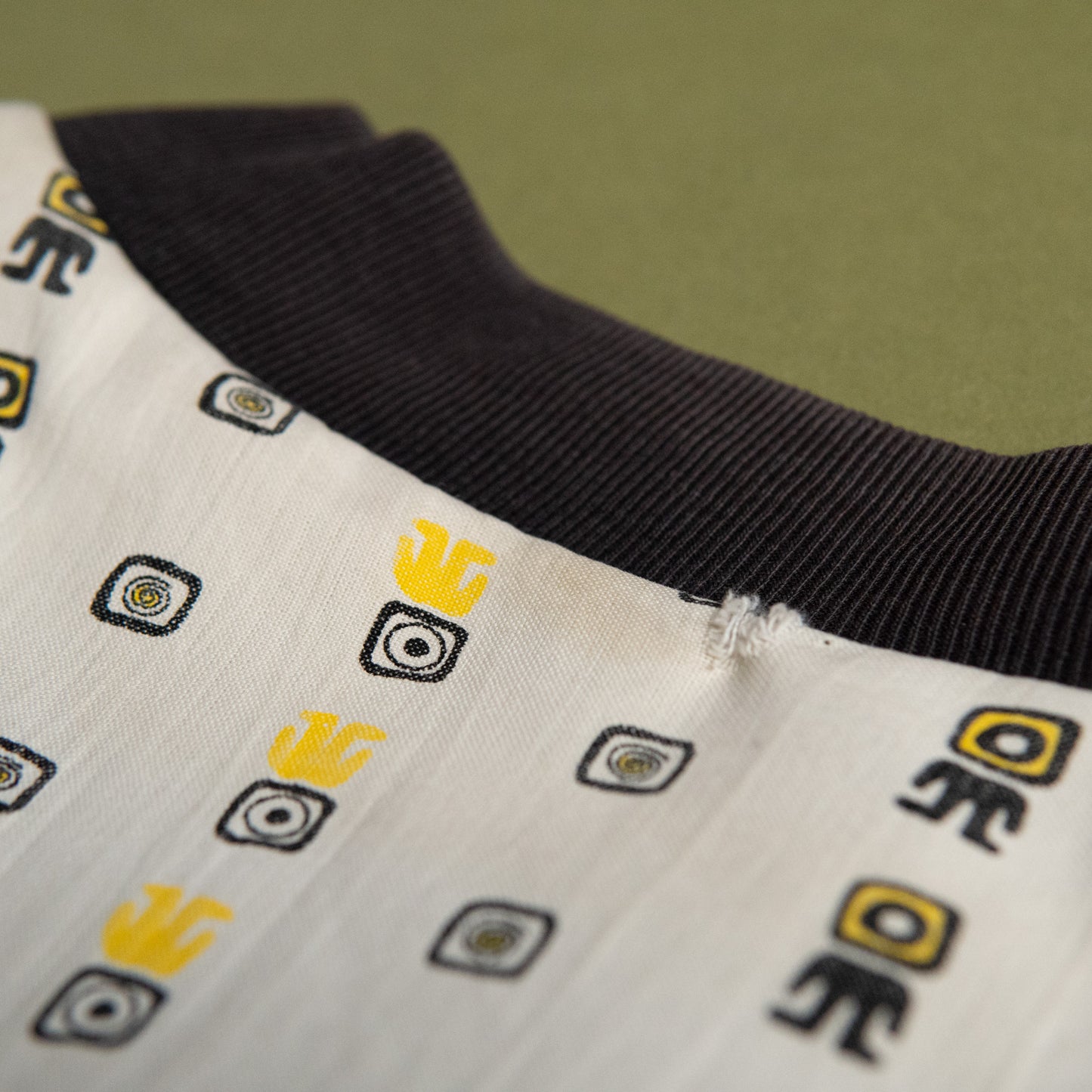 "BODY GLOVE" Reversible Puffer Sweatshirt