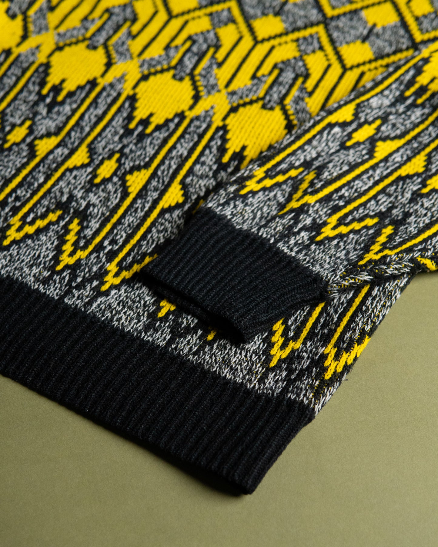 Geometric Pattern Acrylic Knit Sweater