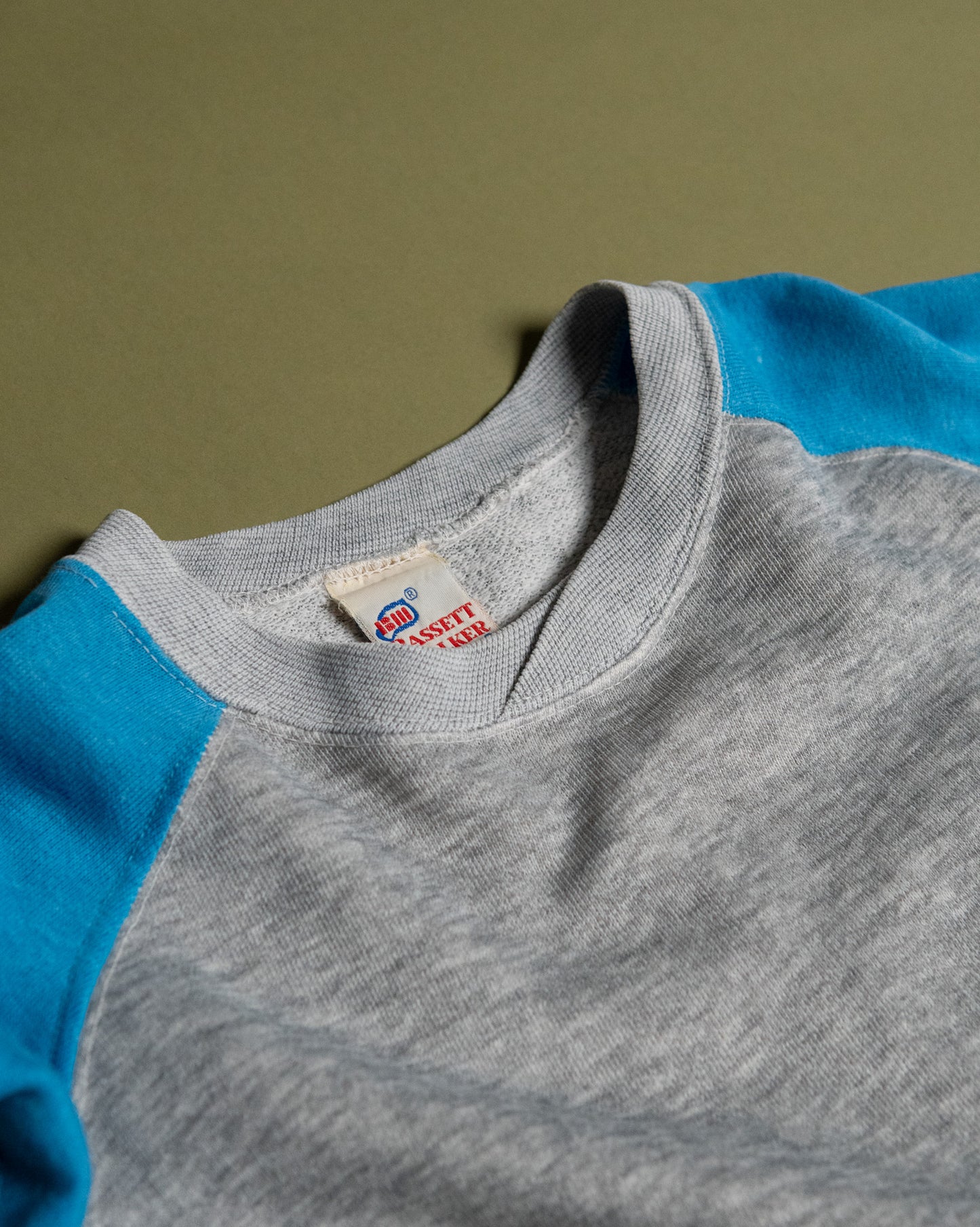 "BASSETT WALKER" Bicolor Sweatshirt