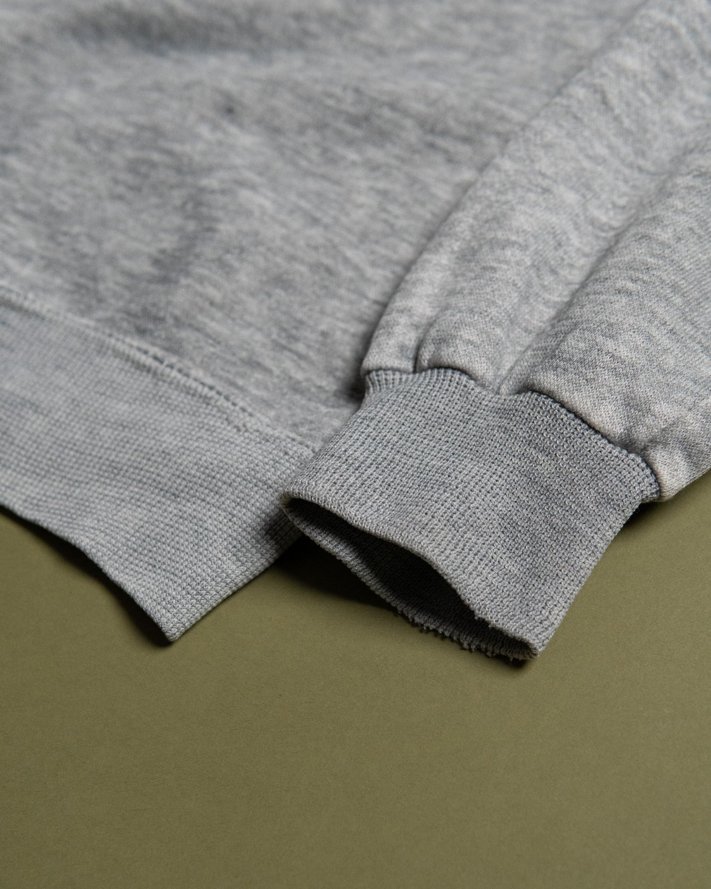 "BASSETT WALKER" Bicolor Sweatshirt